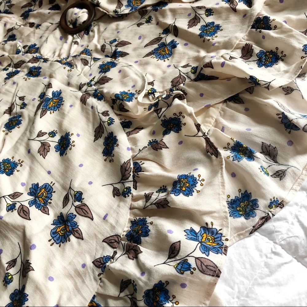 Floral Print Ruffled Wrap Dress - Picture 6 of 6
